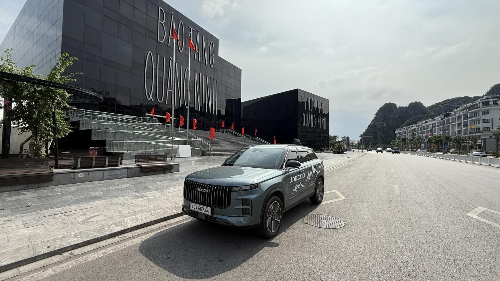 “Chiếc xe mang lại sự tự do và niềm vui lái xe”  - Hành trình gần 1.630km không sạc, không đổ xăng cùng Jaecoo J7 PHEV (SHS)